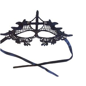CROSS LACE FACE MASK UNISEX COLOR BLACK